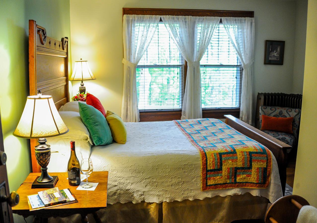 The White Oak Inn Zuck Luaran gambar